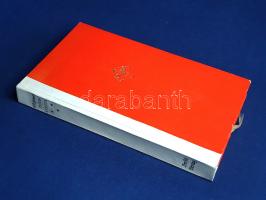 Fechner, Gustav Theodor:  G. Th. Fechners Zend-Avesta. Gedanken über die Dinge des Himmels und des Jenseits vom Standpunkte der Naturbetrachtung. Frei bearbeitet und verkürzt herausgegeben von Max Fischer. [Lipcse] Leipzig, 1922. Insel-Verlag (Druck von Bibliographischen Institut). XVI + 293 + [1] p. Első kiadás. Gustav Theodor Fechner (1801-1887) német fizikus, orvos, természetfilozófus, a fizikai ingerek és az észlelés között kapcsolatot kereső pszichofizika kísérleti tudományának megalapozója. Zend-Avesta címen kiadott, a túlvilág szerkezetét vizsgáló misztikus írása eredetileg három terjedelmes kötetben jelent meg (1851), bibliofil kiadásunk a természetfilozófus misztikus írásainak szerkesztett, rövidített változata. (Der Dom. Bücher deutscher Mystik.) Sarkowski 454 A. Aranyozott, illusztrált kiadói félpergamen kötésben. Jó példány.