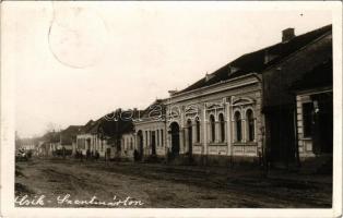 1941 Csíkszentmárton, Sanmartin; utca, Bíró Géza üzlete / street view, shop. photo