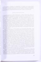 Tamás Pál - Bulla Miklós: Sebezhetőség és adaptáció. A reziliencia esélyei. Bp., 2011, MTA Szociológ...