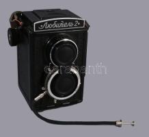 cca 1955-1970 LOMO Ljubityel 2 szovjet gyártmányú, ikerlencsés reflex fényképezőgép, 6x6 cm filmformátum, T-22 4,5/75 objektívvel, eredeti tokjában, megkímélt, jó állapotban