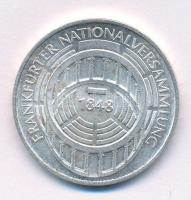 Német Szövetségi Köztársaság 1973G 5M Ag "Frankfurter Nationalversammlung" T:AU patina
Fe...