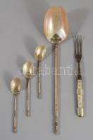 cca 19. sz. második fele, 5 darab evőeszköz gyöngyház részekkel, sérüléssel, h: 25 cm