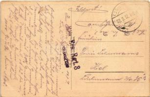 1917 Lida, Alte Bettler an dem Eingang der polnischen Kirche / Old beggars at the entrance of the Po...