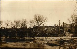 1915 Brest, Brest-Litowsk; WWI German military, temporary bridge at the site of the destroyed bridge...