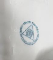 Royal Dux jegesmedve. Jelzett, hibátlan, 30x19 cm /// Royal Dux polar bear. Marked, flawless, 30 × 1...