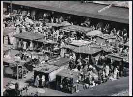 cca 1960 Budapest, az Ecseri úti használtcikk piac, 1 db modern nagyítás, jelzés nélkül, 15x21 cm