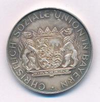 Fiatal pár a mezőn / love couple art postcard (fl)