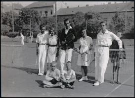 cca 1932 Budapest, Széll Kálmán tér, mielőtt még közlekedési csomóponttá fejlesztették, 1 db modern nagyítás, jelzés nélkül, 15x21 cm