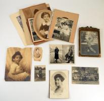 ca 1930 középosztálybeli család 19 db fotója vegyes témában