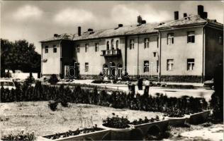 Balatonboglár, vasútállomás. Képzőművészeti Alap (EB)