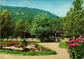 1977 Verőcemaros (Kismaros, Verőce) Express tábor. Foto: Dollinger Erhardt. Képzőművészeti Alap Kiadóvállalata (EK)