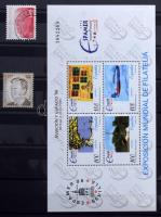 16 lapos ALPHA közepes berakó, benne külföldi bélyegek, FDC-k, CM-ek