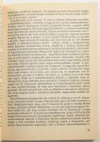 Walter Schellenberg emlékiratai. Bp., 1989, Téka-Zrínyi. Fordította: Harsányi Zoltán. Kiadói papírkö...