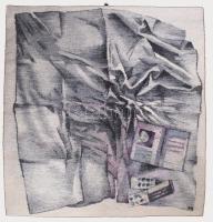 Polgár Rózsa (1936 Szombathely - Budapest 2014): Fájdalom. 74x71 cm. Készült: 1985, Genf. Haute-lisse gobelin, gyapjú, selyem, fémszál, jelezve j.l.: PR. Hátoldalán kiállítási címkével. Proveniencia: Polgár Rózsa örökösétől.  ///  Rózsa Polgár (1936 Szombathely - 2014 Budapest): Pain. 74 x 71 cm. Created in 1985, Geneva. Haute-lisse tapestry, wool, silk, metallic thread, signed lower right: PR. Exhibition label on the reverse. Provenance: from the heir of Rózsa Polgár.  ///  KIZÁRÓLAG SZEMÉLYES ÁTVÉTEL, NEM POSTÁZZUK! / ONLY PERSONAL COLLECTION AT OUR OFFICE!