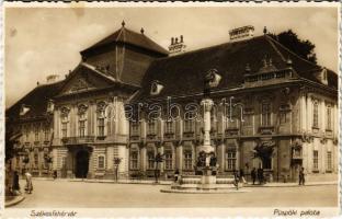 Székesfehérvár, Püspöki palota (ragasztónyom / glue marks)