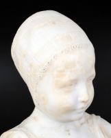 Palmier jelzéssel: Gyermek golyóval a kezében. Alabástrom, feltehetően olasz, cca 20. sz eleje, felü...