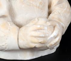 Palmier jelzéssel: Gyermek golyóval a kezében. Alabástrom, feltehetően olasz, cca 20. sz eleje, felü...