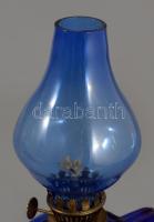 Királykék üveg sétáló gyertyatartó, m: 19 cm