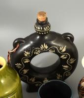 7 darabos kerámia gyűjtemény, közte jó darabokkal: pereckulacs, Mónus kerámia, hódmezővásárhelyi ker...