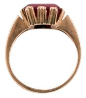 Szoliter gyűrű szintetikus rubinnal 14K jelzett br 5,19 g m: 51