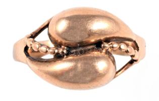 Arany (Au) karikagyűrű. 1966-1998 közötti fémjel, Pénzverő gyártói jel, 14 karátos arany, m: 57, net...