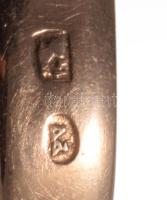 Arany (Au) karikagyűrű. 1966-1998 közötti fémjel, Pénzverő gyártói jel, 14 karátos arany, m: 57, net...