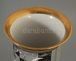 Hollóházi Szász Endre által tervezett mintával díszített porcelán váza. Matricás, jelzett, m: 20 cm