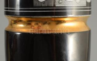 Hollóházi Szász Endre által tervezett mintával díszített porcelán váza. Matricás, jelzett, m: 20 cm