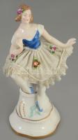 Sitzendorf balerina, jelzett, fodrokon sérüléssel, m: 13 cm