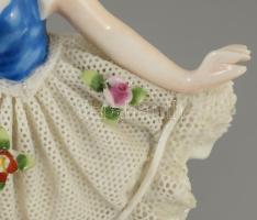 Sitzendorf balerina, jelzett, fodrokon sérüléssel, m: 13 cm