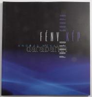 Névai, András: Fény Kép. Photo Graph. Freund Éva verseivel. Poetry by Éva Freund. 2012, Névai András. Gazdag képanyaggal illusztrált. Kiadói papírkötés.