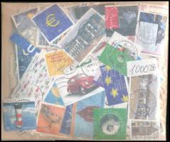 NSZK + Berlin 1.000 db bélyeg, köztük eurós értékek is, ömlesztve zacskóban
