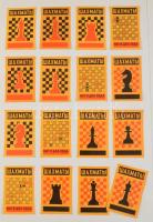 Sok ezer darab gyufacímke mappákban, borítékokban, ívekben, plusz gyufásdobozok