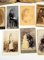 33 db kabinetfotó ca 1890-1900