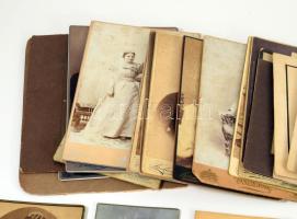 33 db kabinetfotó ca 1890-1900