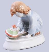 Zsolnay búgócsigás lány Terv: Sinkó. Kézzel festett, jelzett, 16x12 cm