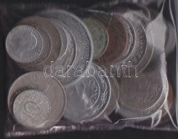 Vegyes kis tétel benne, pengő, forint és más régi pénzek T:vegyes