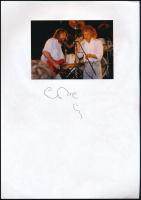 Horváth Charlie (1947-) énekes aláírása papírlapon az őt ábrázoló fotóval