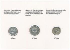 Pápua Új-Guinea 1995. 1t + 2t + 5t aranyozott forgalmi összeállítás karton dísztokban, tájékoztatóva...
