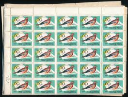 1961 Madarak 60f érték 90-es ívdarabban, benne "a madár lábánál a szürke szín hiányzik" tévnyomattal legalább 27 értéken, nagyon látványos a tévnyomat ekkora összefüggésen! + a sor további értékei ívdarabokban, kb 90 db mindegyikből (min 160.000)