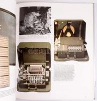 Francis Russell: Der Zweite Weltkrieg: Der geheime Krieg. Eltville am Rhein, 1994., Bechtermünz. Ném...