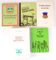 5 db - Erdély tíz tételben (1918-1940). + Erdély jelene és jövője. + Debreceni napló Erdélyről. + Az erdélyi magyarságért. + Erdélyi magyar breviárium. Kötetenként változó kötésben, jó állapotban.