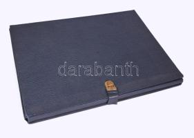 Magyarország állami közúthálózata. 4 db 4 szelvényes nagy méretű térkép: Egészvászon csatos mappában...