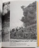 Paul Carell: Unternehmen Barbarossa im Bild. Der Rußlandkrieg fotografiert von Soldaten. Berlin - Fr...