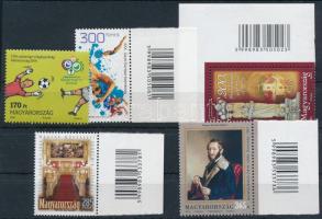 5 db modern magyar bélyeg, közte 4 db ívszéli vonalkódos bélyeg, stecklapon