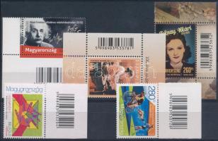 5 db modern magyar vonalkódos bélyeg, stecklapon