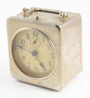 cca 1930-1950 Bauhaus stílusú ébresztőóra. Ébresztő segédszámlappal, felhúzókkal, kis ütődésnyommal, 11x11cm
