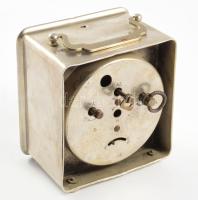 cca 1930-1950 Bauhaus stílusú ébresztőóra. Ébresztő segédszámlappal, felhúzókkal, kis ütődésnyommal,...