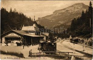 Brünigbahn, Station Brünig, Bahnhofbuffet / railway station on the Brünig railway line, locomotive, ...