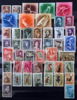 1945-1965 Sorok és darabok jobbakkal 14 fekete lapos nagy berakóban. Gondosan kezelt, szép anyag!